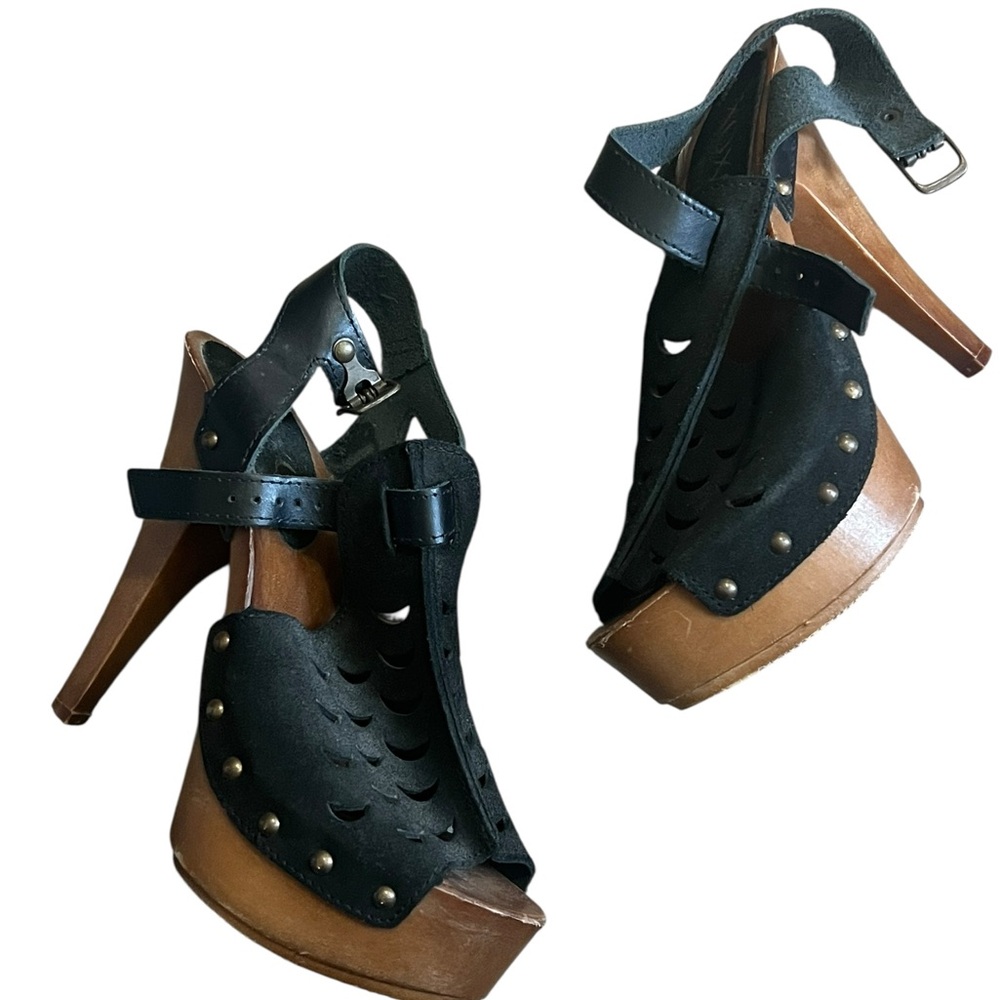 XOXO Black and Tan Heeled Sandals